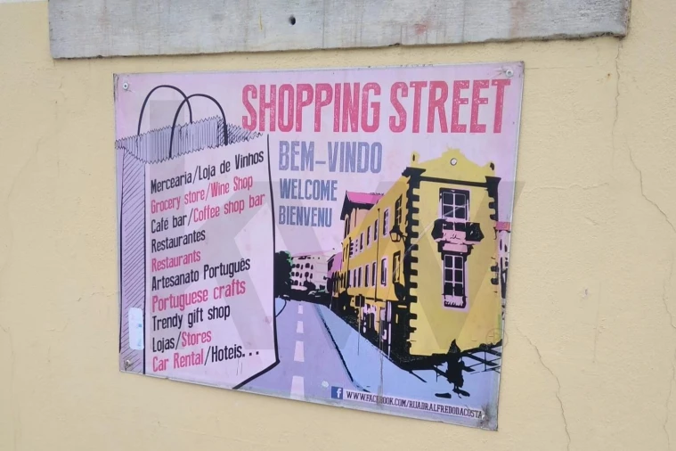 Loja para Arrendamento em São João das Lampas e Terrugem Foto 12