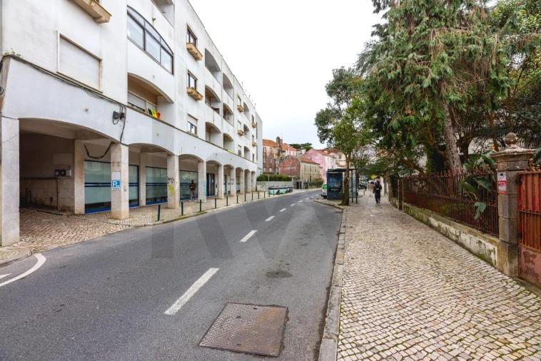 Loja para Arrendamento em São João das Lampas e Terrugem Foto 17