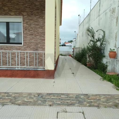 Moradia T2 para Venda em Quinta do Conde Foto 2