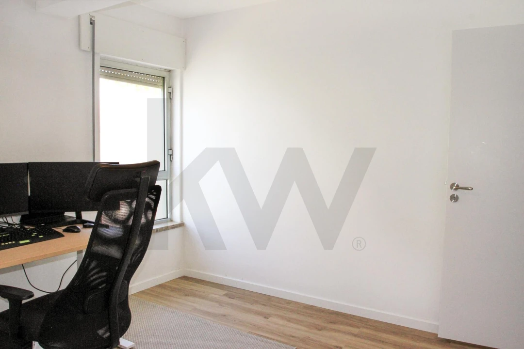 Apartamento T3 para Arrendamento em Oeiras e São Julião da Barra, Paço de Arcos e Caxias Foto 20