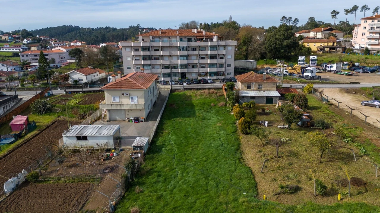 Terreno para Venda em Nogueira do Cravo e Pindelo Foto 1