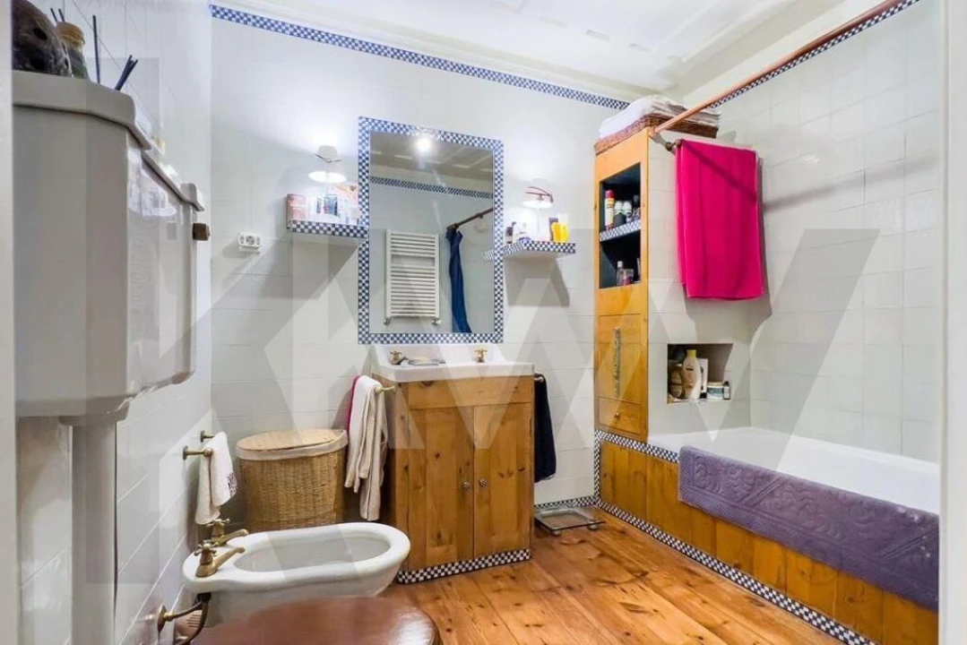 Apartamento T4 para Venda em Santo António Foto 18