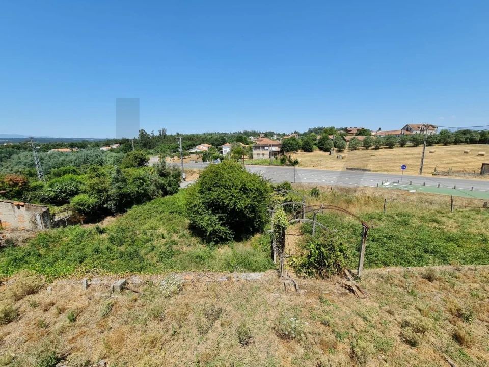 Moradia T5 para Venda em Ovoa e Vimieiro Foto 51