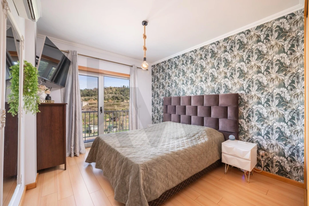 Moradia T4 para Venda em Sé Nova, Santa Cruz, Almedina e São Bartolomeu Foto 7