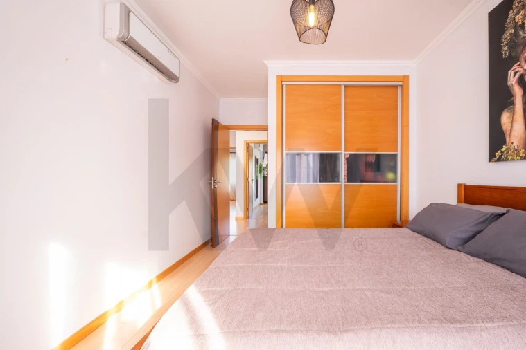 Moradia T4 para Venda em Sé Nova, Santa Cruz, Almedina e São Bartolomeu Foto 10