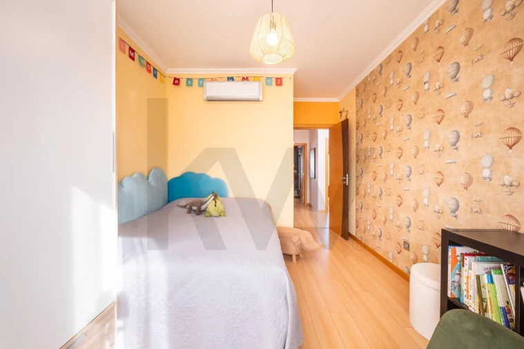 Moradia T4 para Venda em Sé Nova, Santa Cruz, Almedina e São Bartolomeu Foto 11