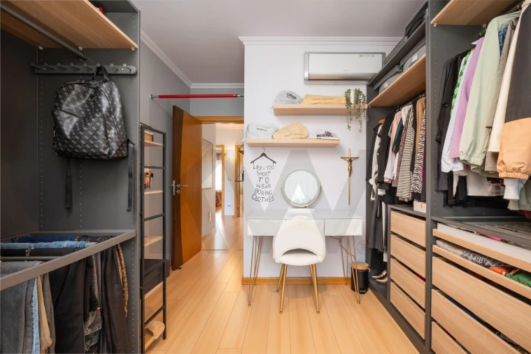 Moradia T4 para Venda em Sé Nova, Santa Cruz, Almedina e São Bartolomeu Foto 14