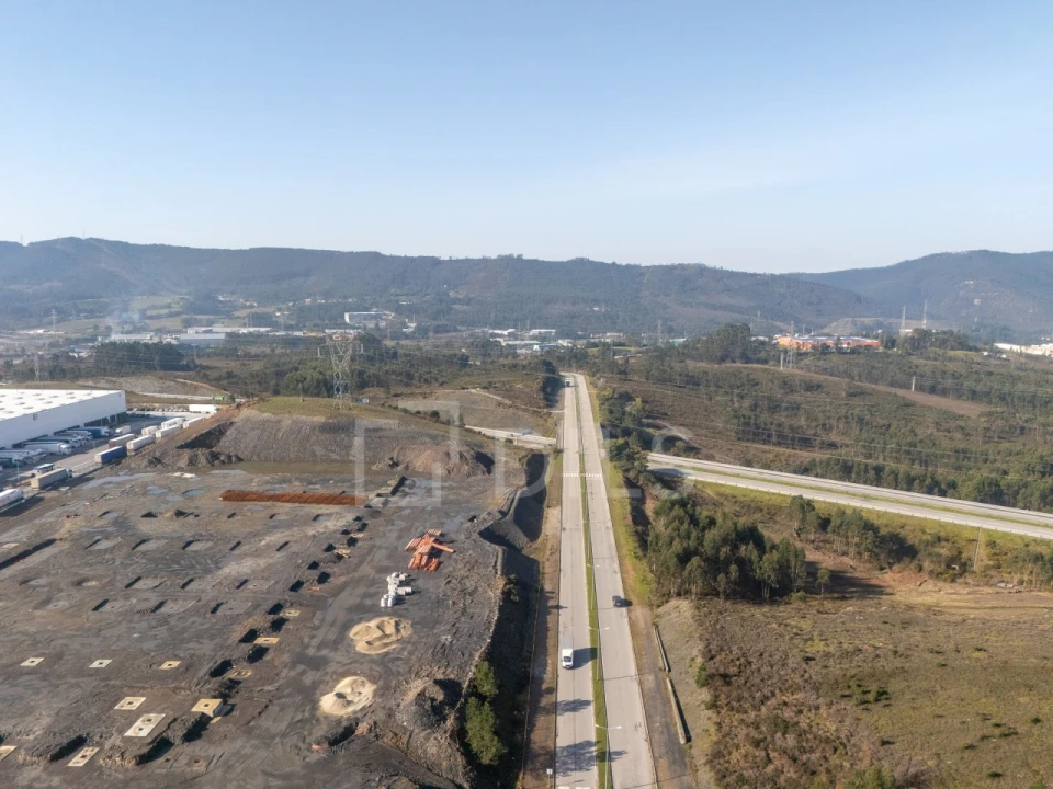 Armazém para Arrendamento em Recarei Foto 5