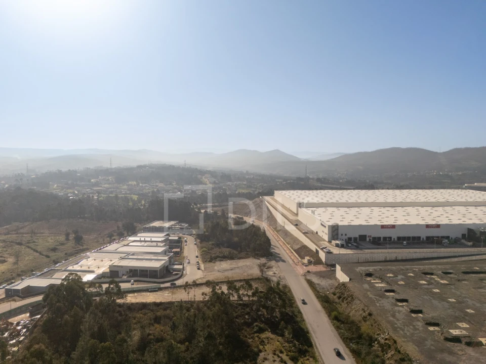 Armazém para Arrendamento em Recarei Foto 8