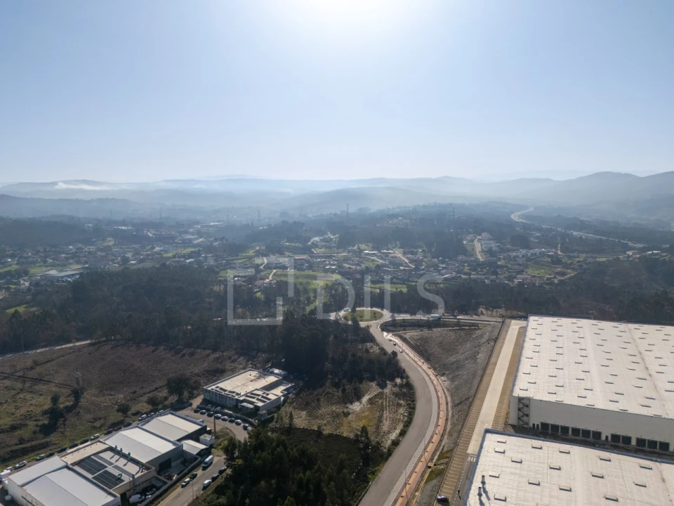 Armazém para Arrendamento em Recarei Foto 9