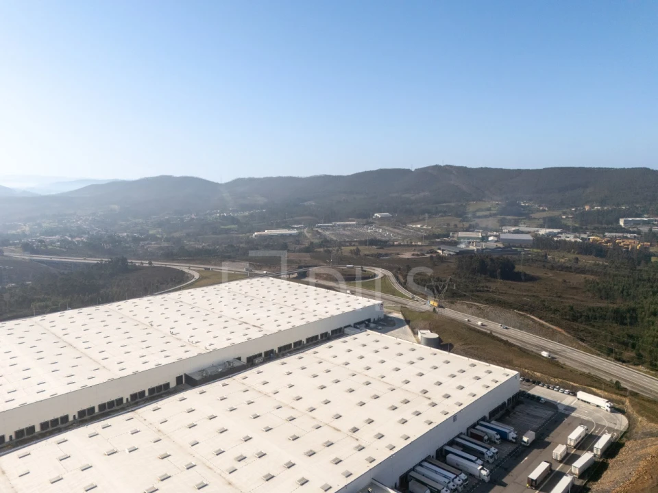 Armazém para Arrendamento em Recarei Foto 19