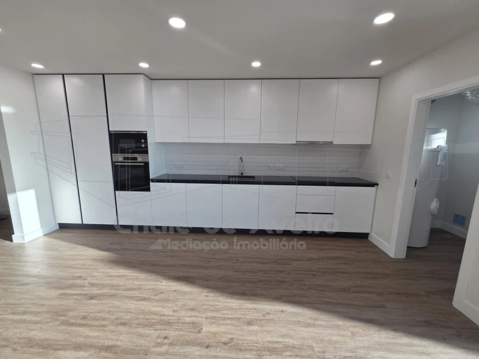 Moradia T3 para Venda em Aradas Foto 10