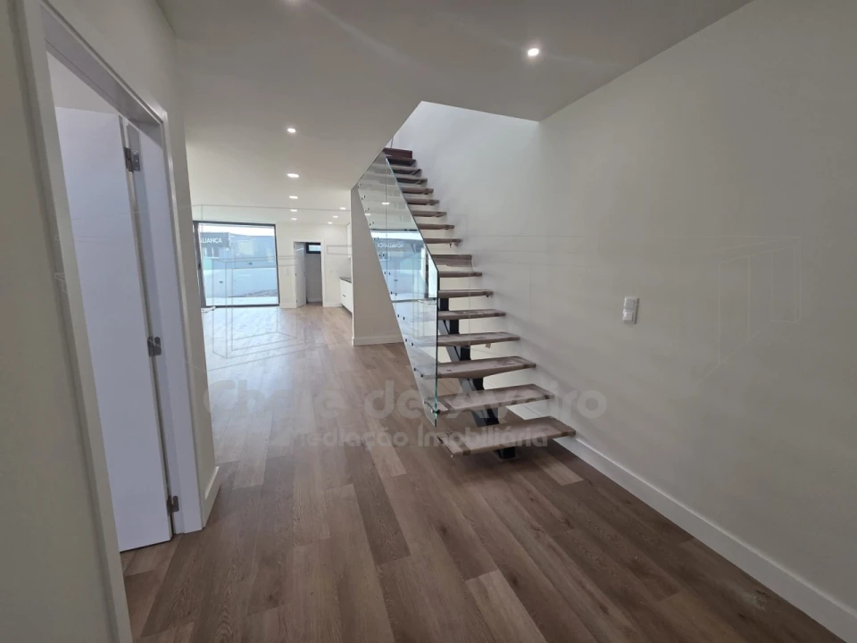 Moradia T3 para Venda em Aradas Foto 40