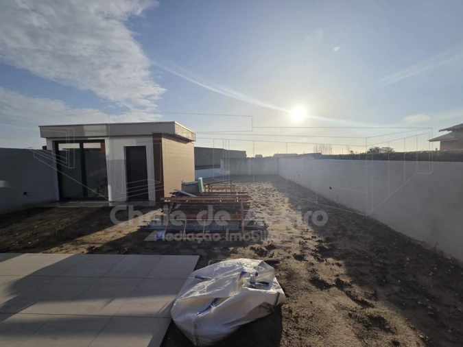 Moradia T3 para Venda em Aradas Foto 14