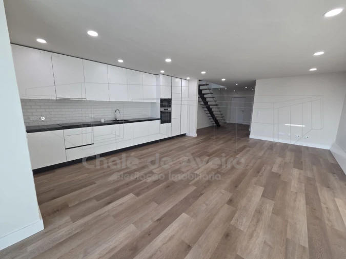 Moradia T3 para Venda em Aradas Foto 39