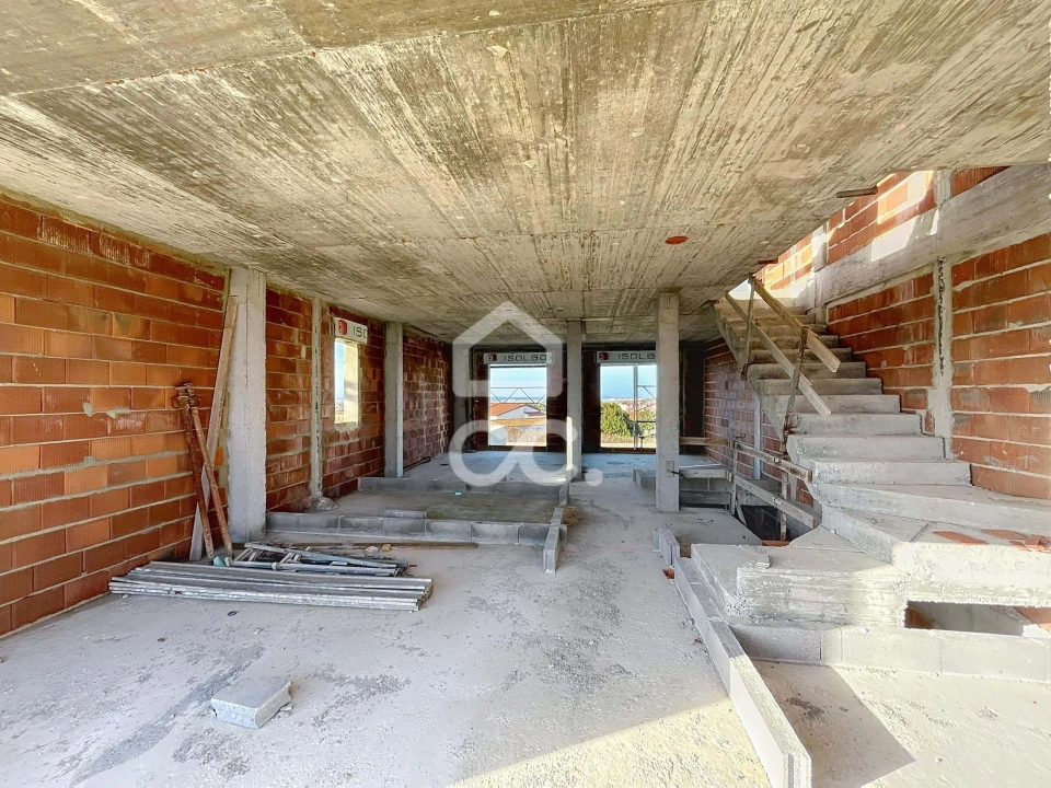 Moradia T3 para Venda em Atouguia da Baleia Foto 17