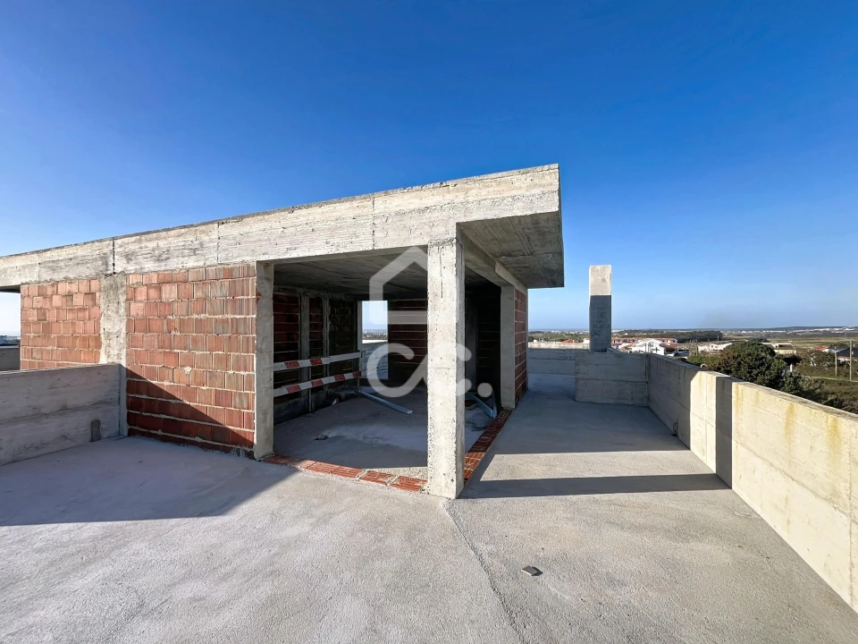 Moradia T3 para Venda em Atouguia da Baleia Foto 12