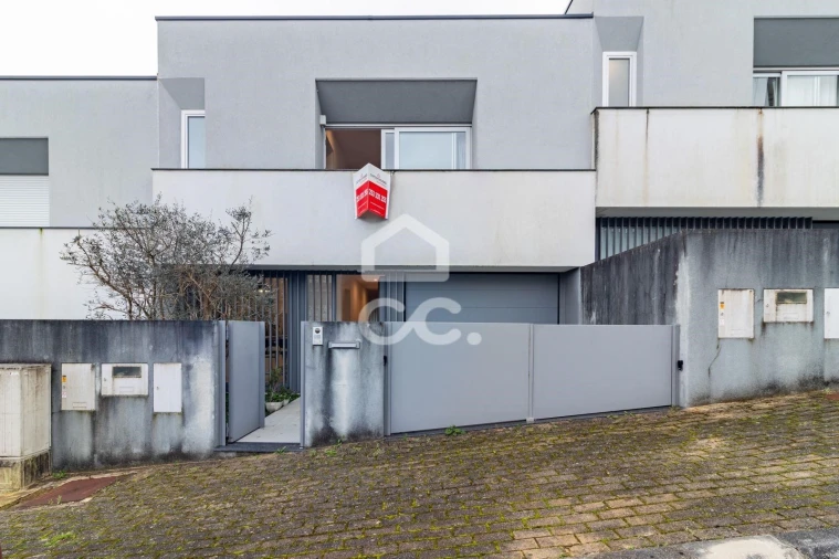 Moradia T3 para Venda em Lemenhe, Mouquim e Jesufrei