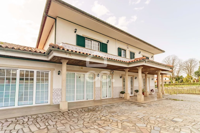 Moradia T3 para Venda em Serzedelo Foto 2