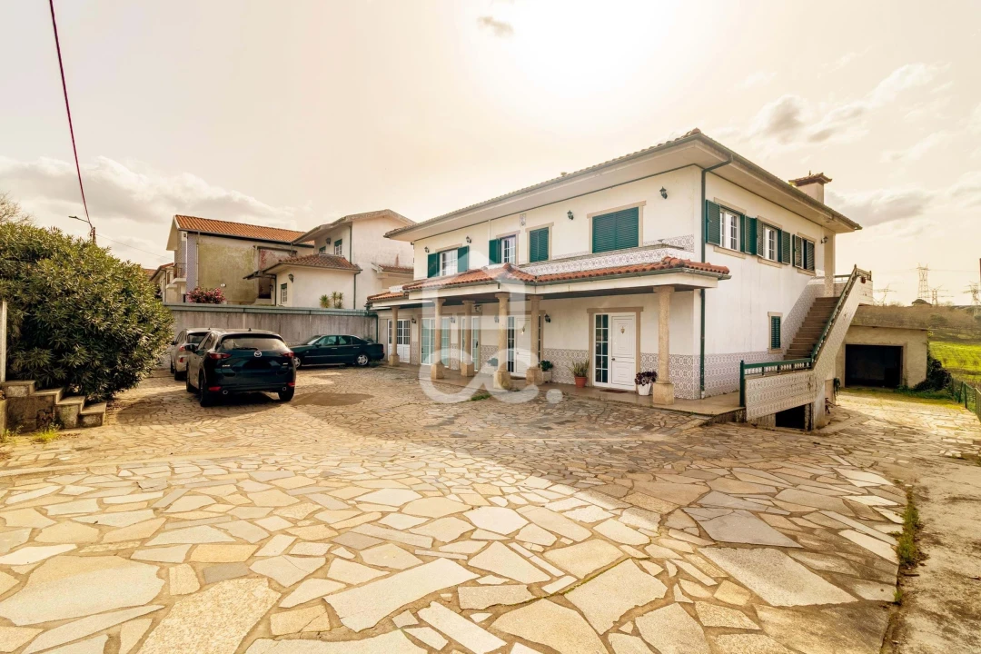 Moradia T3 para Venda em Serzedelo Foto 1