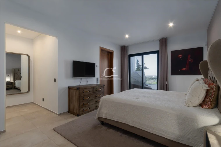 Moradia T4 para Venda em Loule (São Clemente) Foto 8