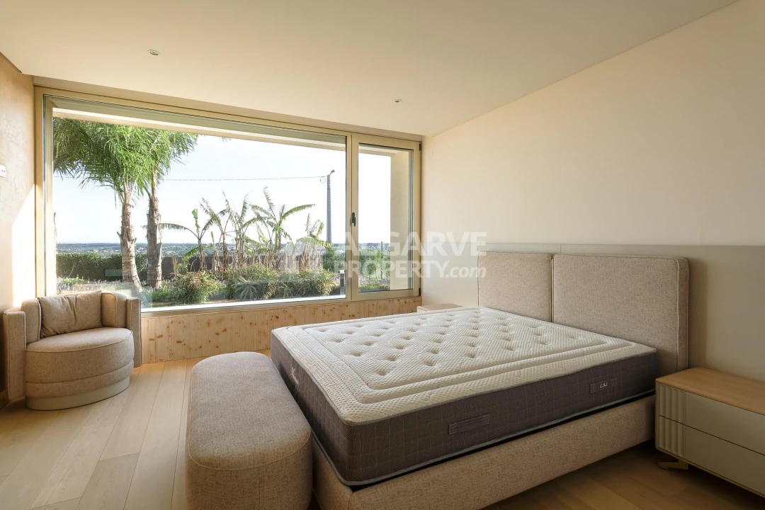 Moradia T4 para Venda em Almancil Foto 5