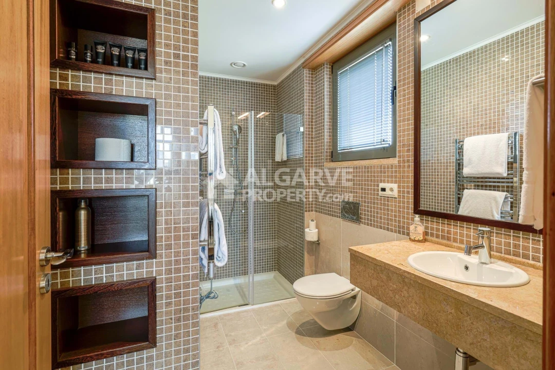 Apartamento T3 para Venda em Quarteira Foto 5