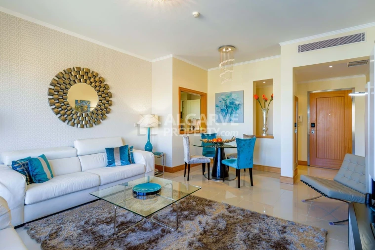 Apartamento T2 para Venda em Quarteira Foto 2