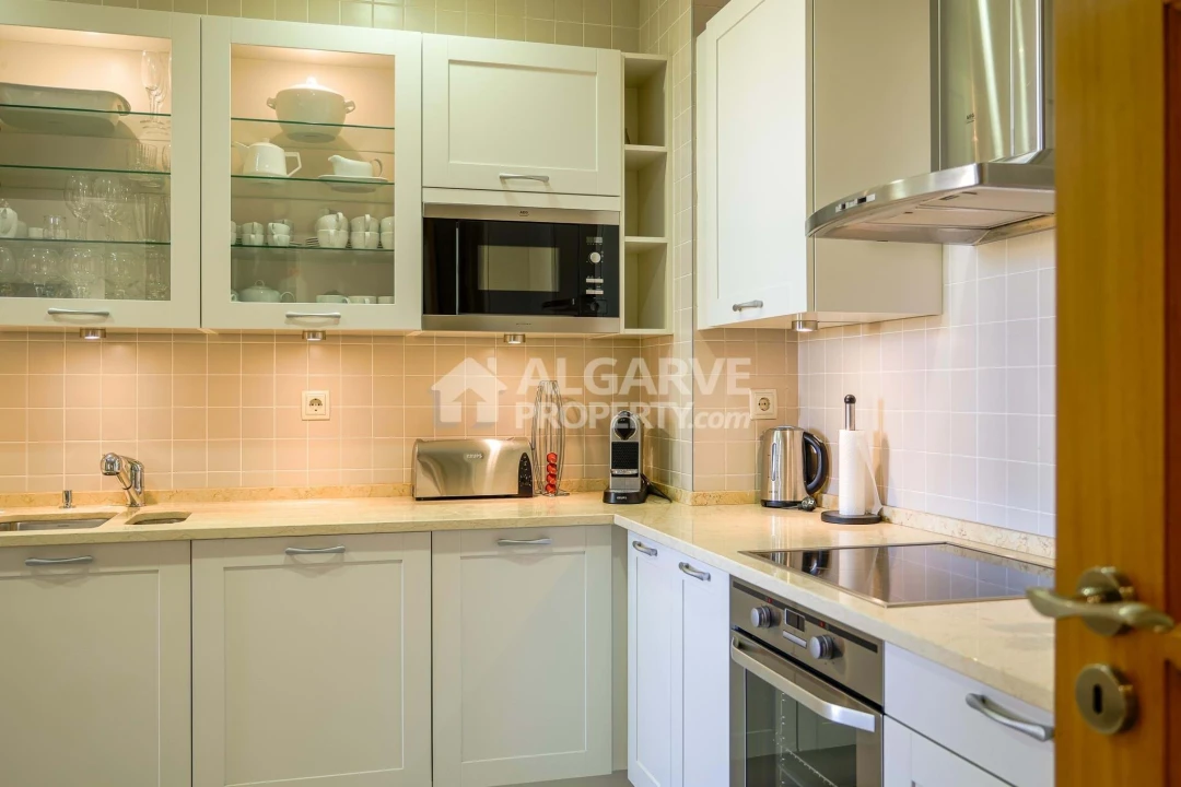 Apartamento T2 para Venda em Quarteira Foto 13