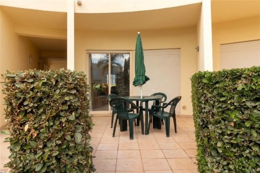 Apartamento T1 para Venda em Quarteira Foto 2