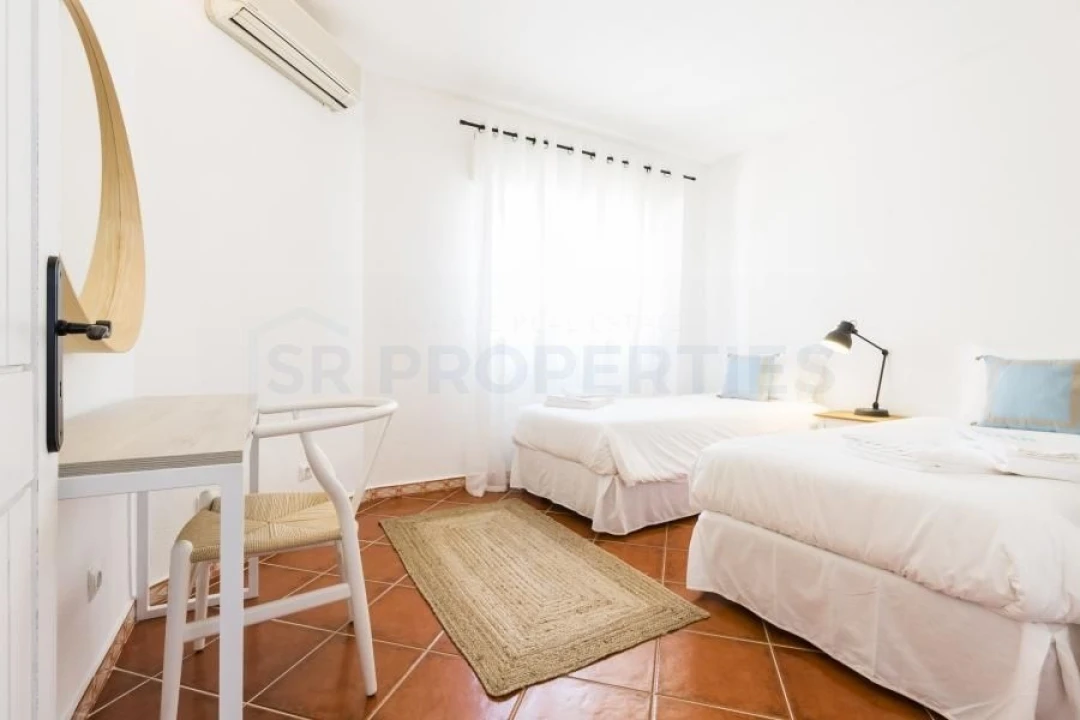 Moradia T3 para Venda em Almancil Foto 15