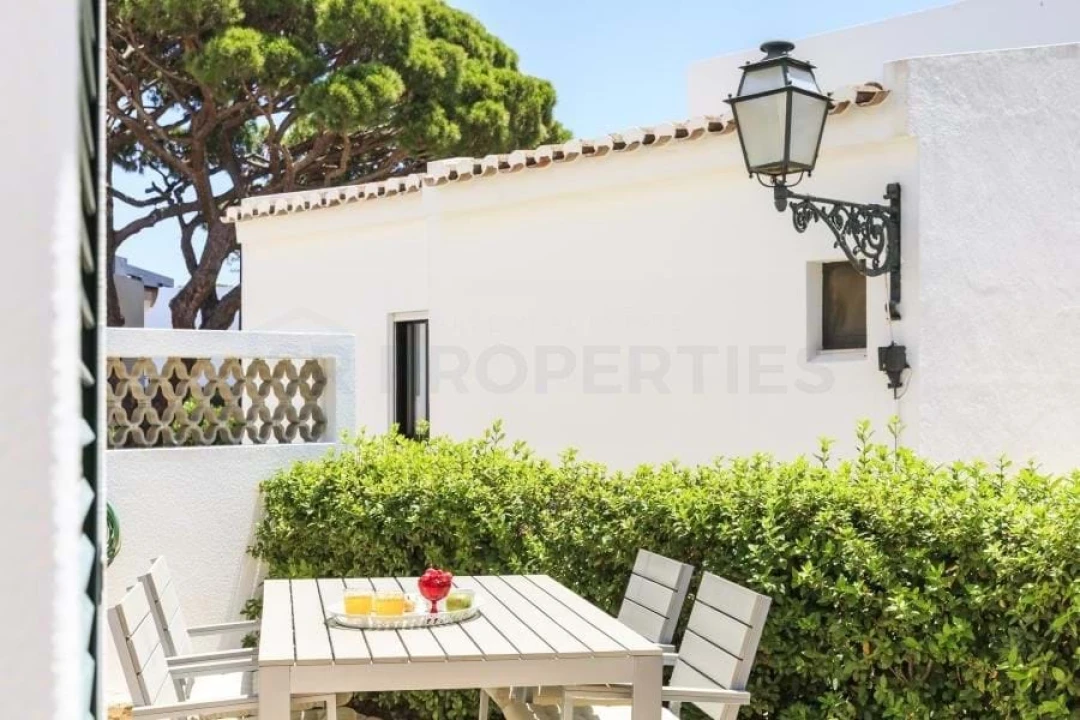 Moradia T3 para Venda em Almancil Foto 13