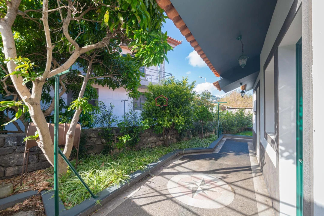 Moradia T3 para Venda em Agua de Pena Foto 3