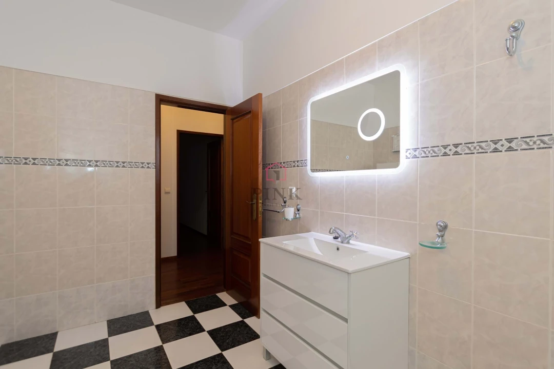 Moradia T3 para Venda em Agua de Pena Foto 23