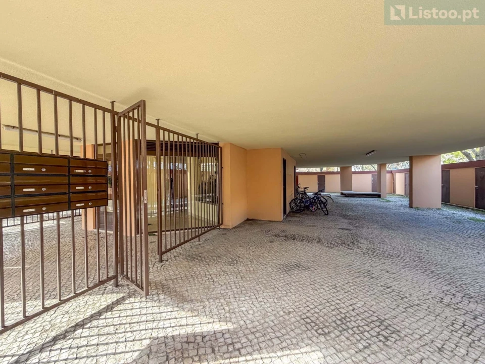 Apartamento T3 para Venda em Lumiar Foto 20