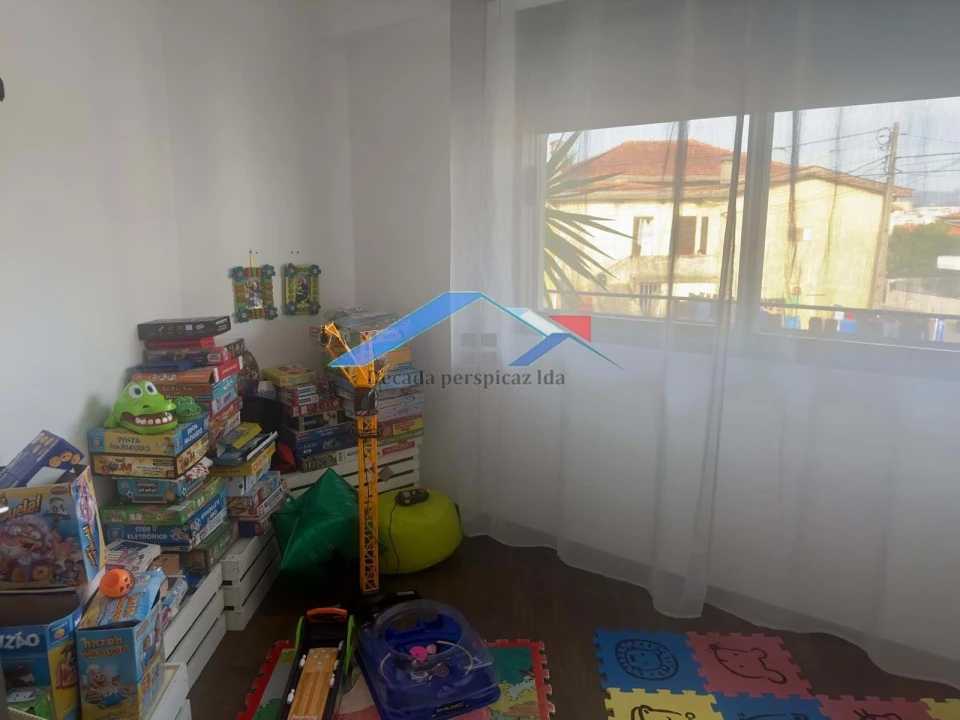 Moradia T4 para Venda em Arrifana Foto 21