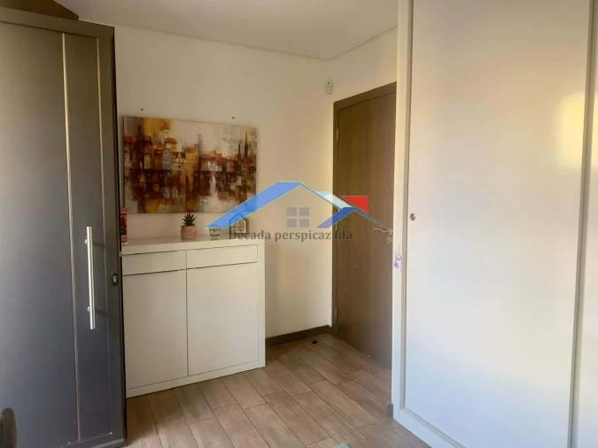 Moradia T4 para Venda em Arrifana Foto 24