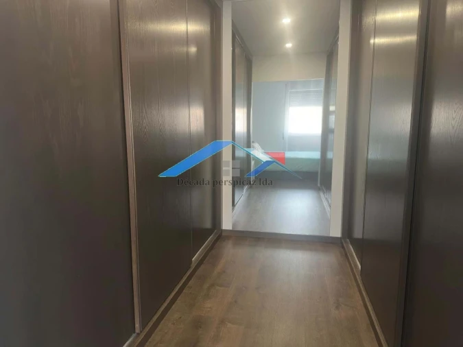 Moradia T4 para Venda em Arrifana Foto 16