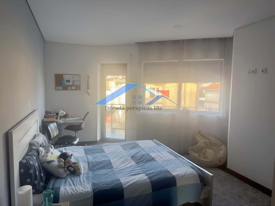 Moradia T4 para Venda em Arrifana Foto 19