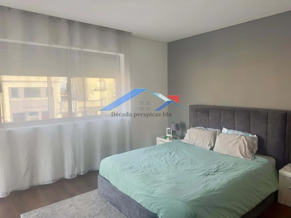 Moradia T4 para Venda em Arrifana Foto 17