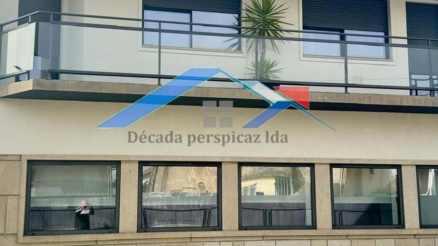Moradia T4 para Venda em Arrifana