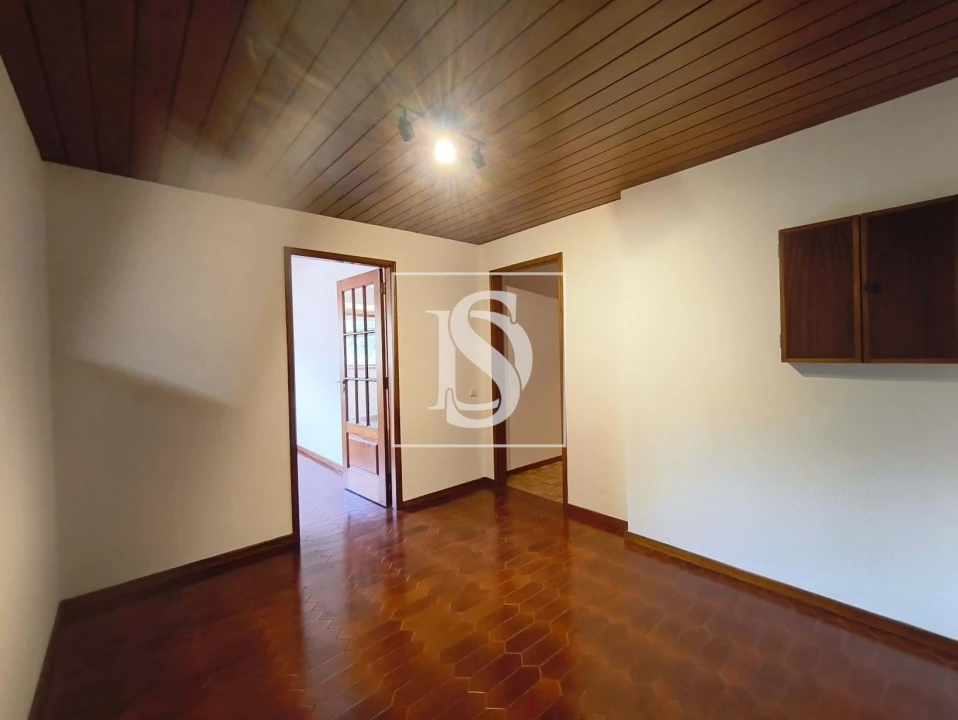 Apartamento T3 para Arrendamento em Oliveira, São Paio e São Sebastião Foto 10