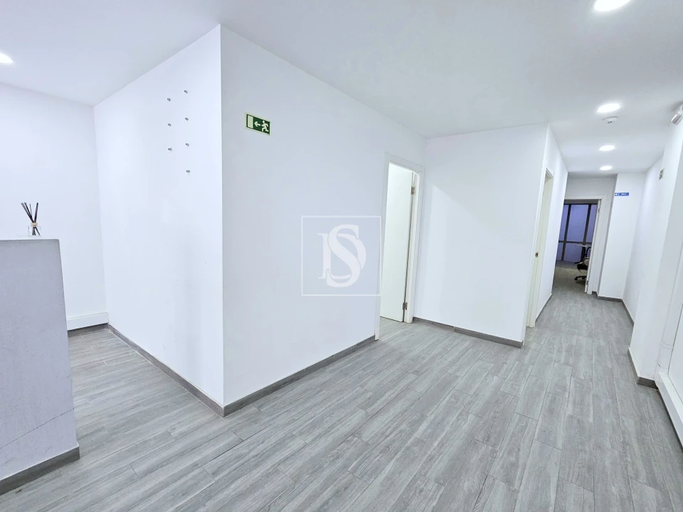 Negócio para Venda em Avenidas Novas Foto 10