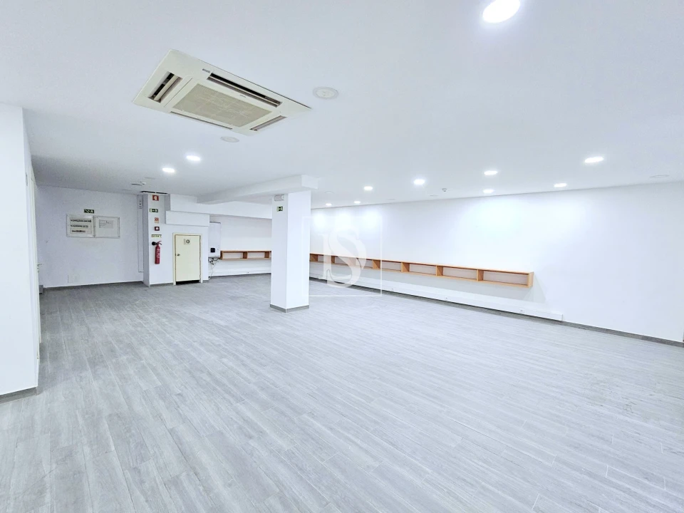 Negócio para Venda em Avenidas Novas Foto 17