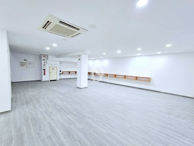 Negócio para Venda em Avenidas Novas Foto 17