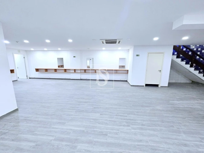 Negócio para Venda em Avenidas Novas Foto 14