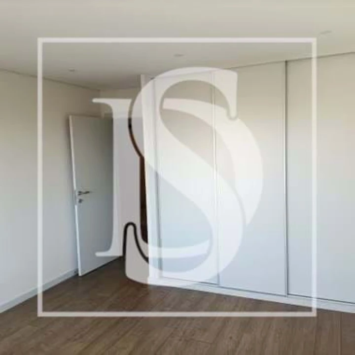 Apartamento T4 para Venda em Cedofeita, Santo Ildefonso, Sé, Miragaia, São Nicolau e Vitória Foto 9
