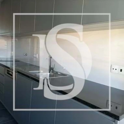 Apartamento T4 para Venda em Cedofeita, Santo Ildefonso, Sé, Miragaia, São Nicolau e Vitória Foto 4
