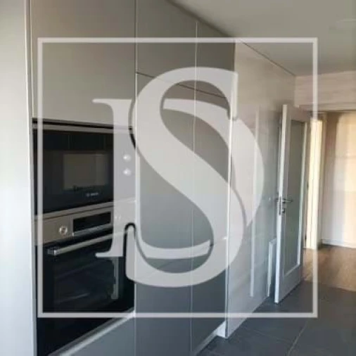 Apartamento T4 para Venda em Cedofeita, Santo Ildefonso, Sé, Miragaia, São Nicolau e Vitória Foto 2