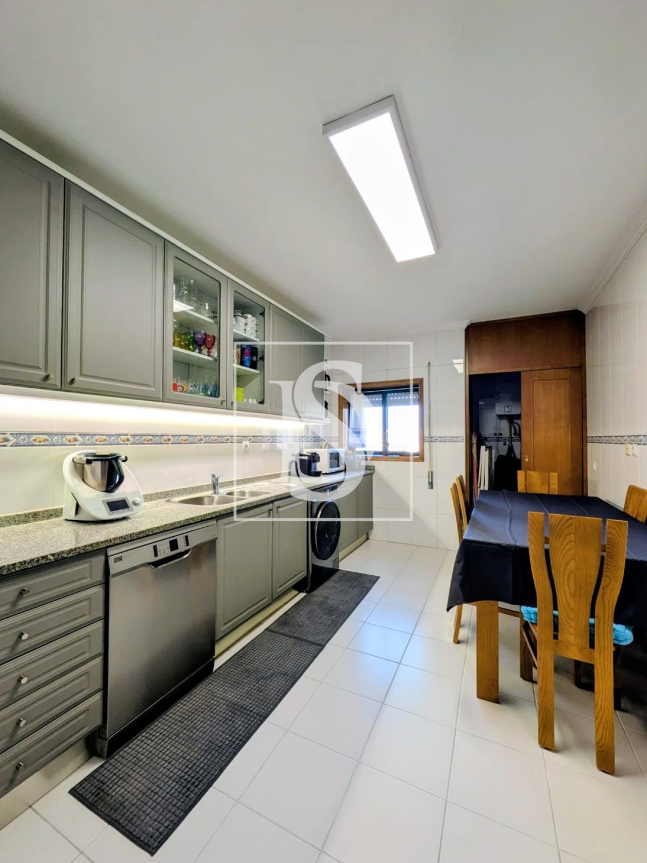 Apartamento T2 para Venda em Madalena Foto 8